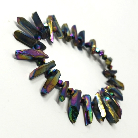 Sparkling Rainbow Aura Quartz Bracelet - Picture 2 of 7